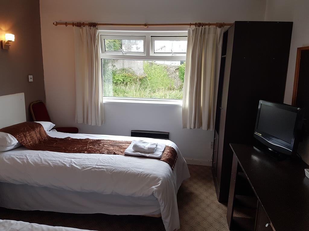 Red Lion Hotel Tredegar ภายนอก รูปภาพ