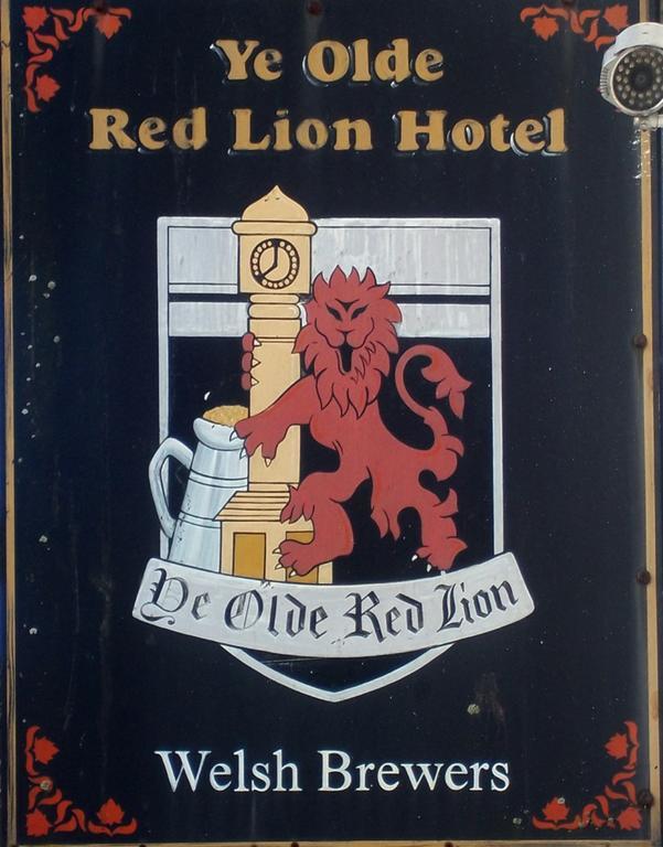 Red Lion Hotel Tredegar ภายนอก รูปภาพ