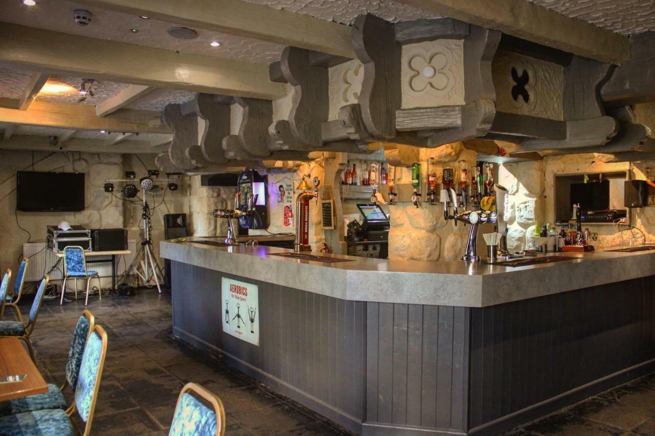 Red Lion Hotel Tredegar ภายนอก รูปภาพ
